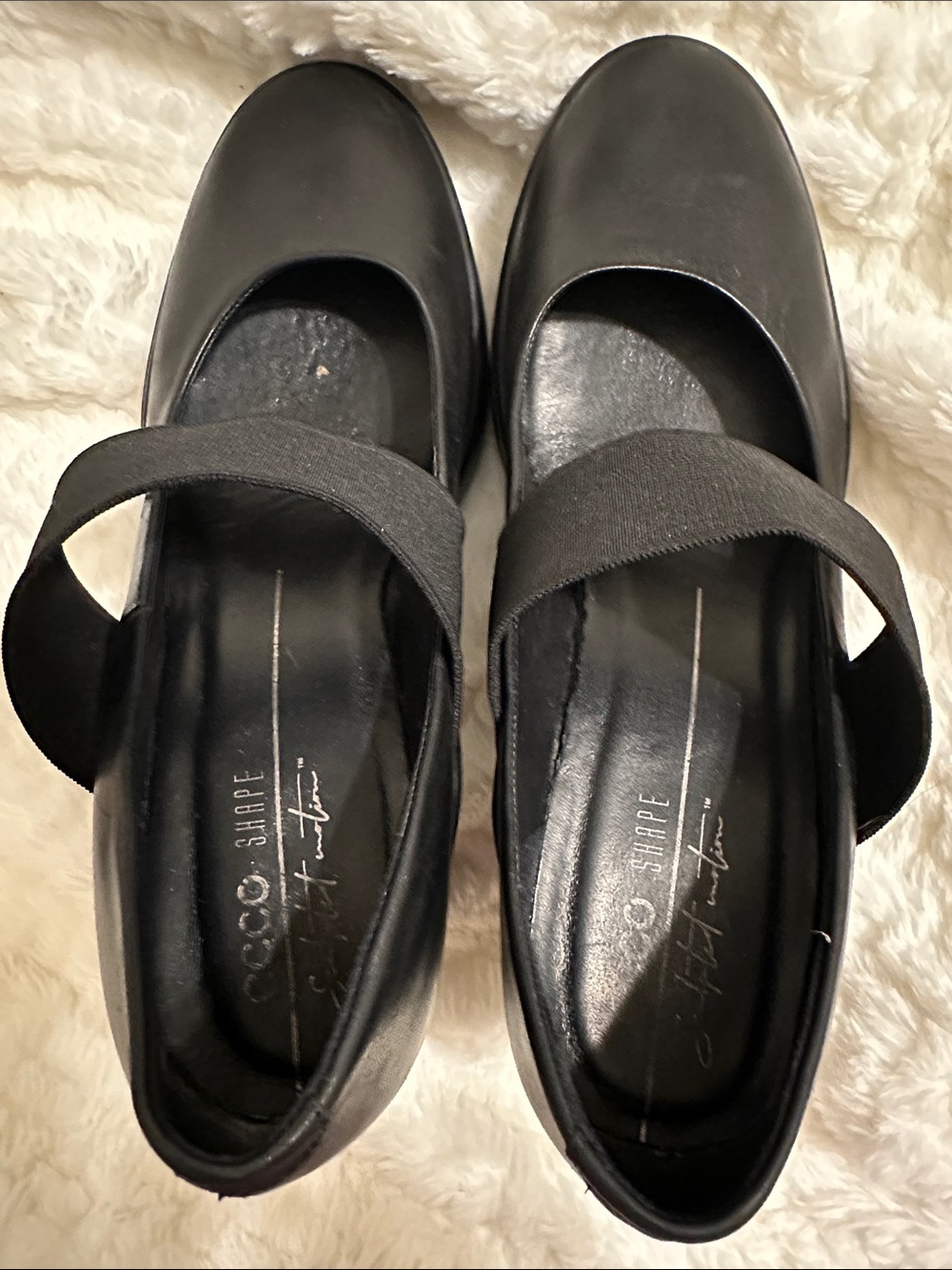 Ecco Black Leather Mary Jane heels with Elastic Strap